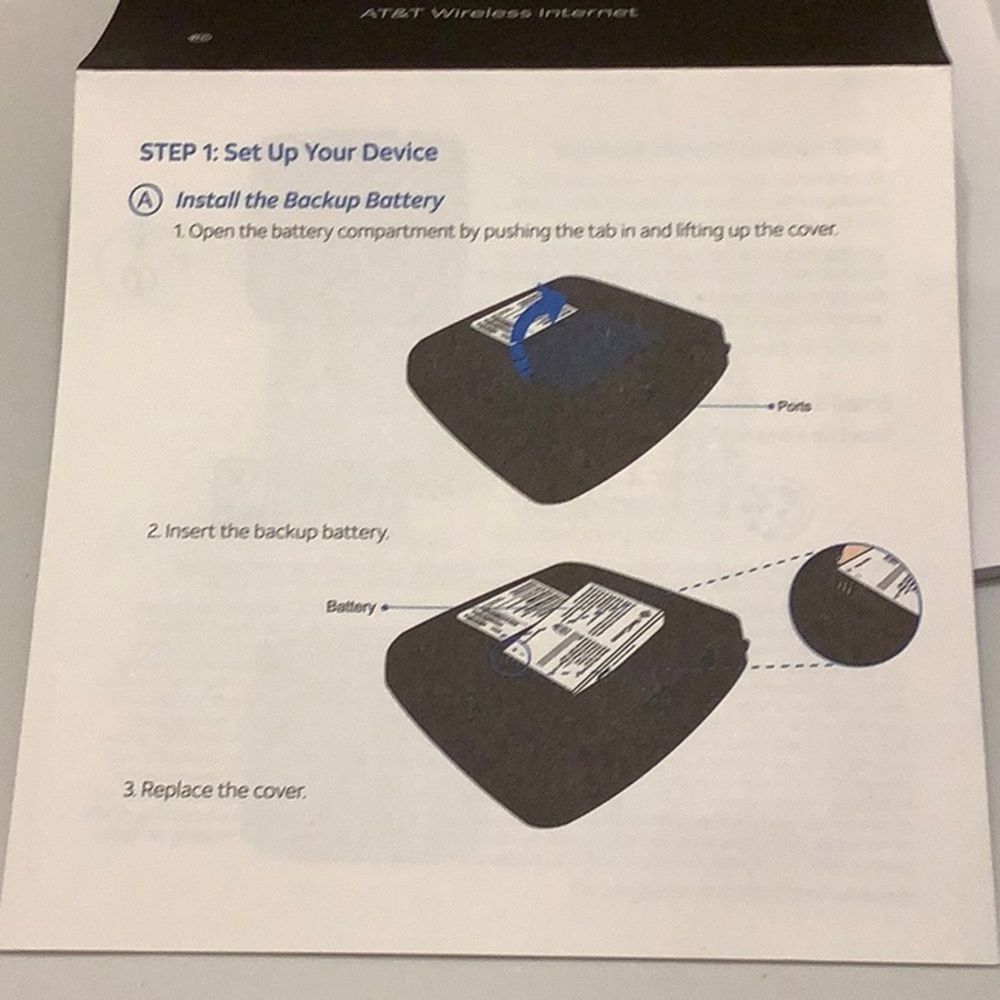Black Wireless Router with Sleek Design and LED Indicators - Picture 6 of 8